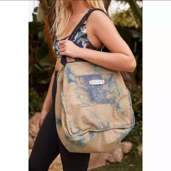 Free People • Fremont Tote - Picture 2 of 8